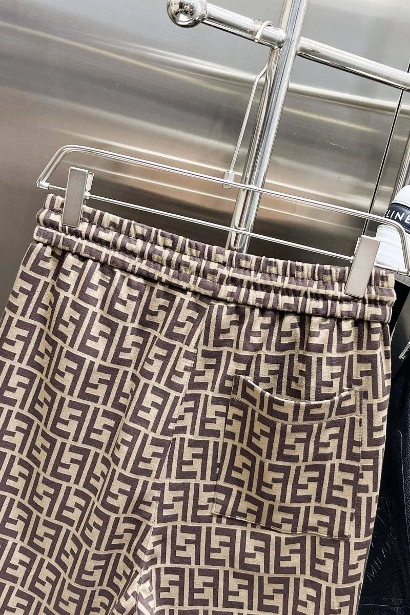 WellDesigned Fendi Short Pants 122624