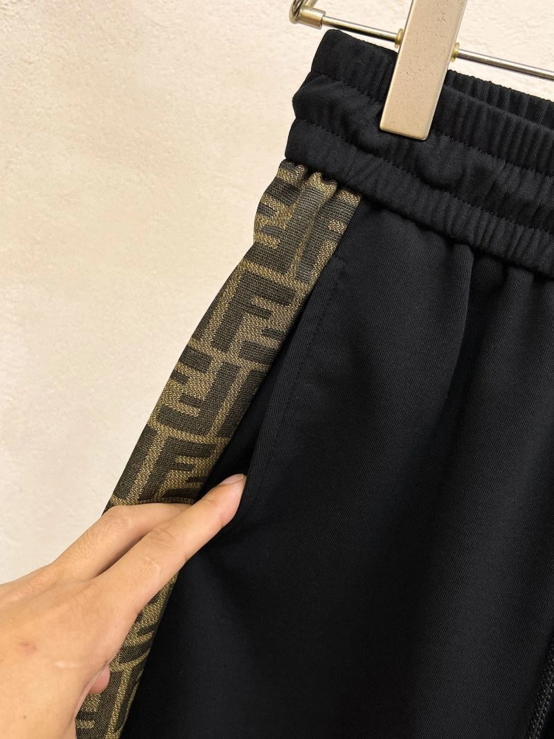 Fendi Short Pants Stylish 122620