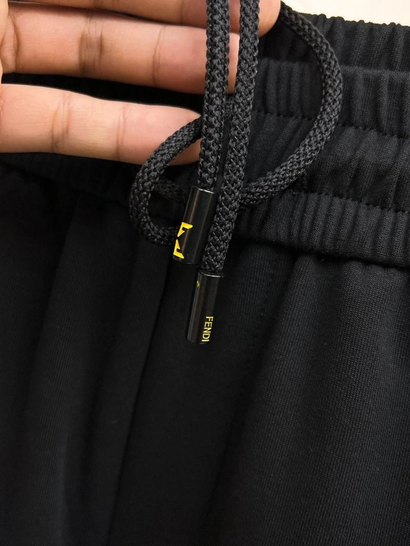 Fendi Short Pants Stylish 122620