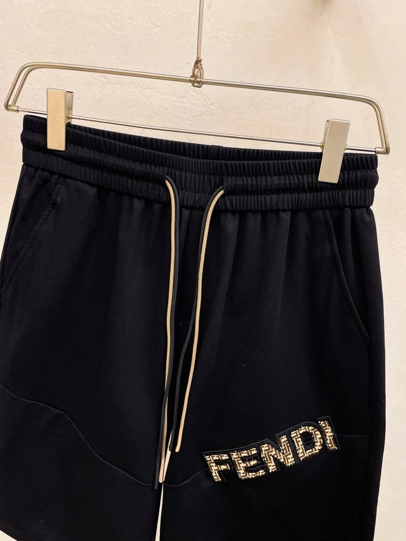 Sleek Fendi Short Pants 122601
