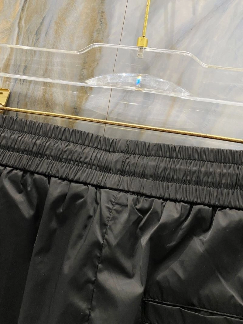 Stylish Fendi Short Pants 122085