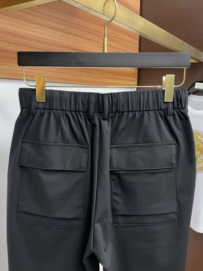 WellDesigned Fendi Short Pants 121740
