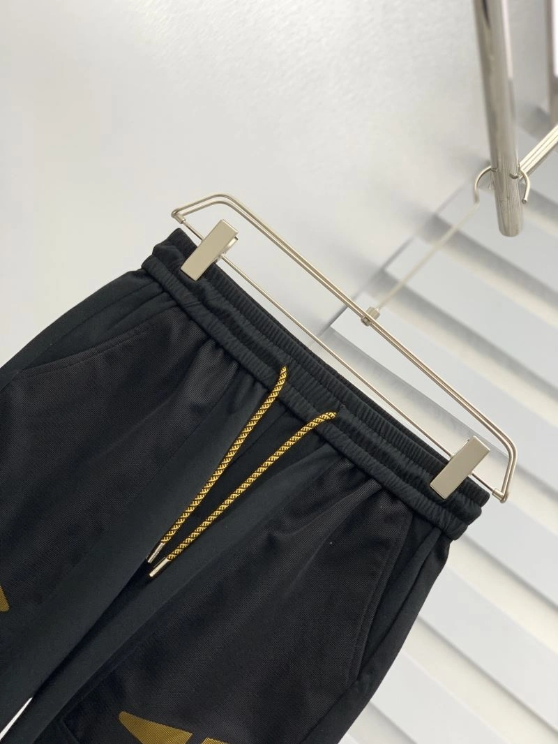 WaterResistant Fendi Short Pants 121744