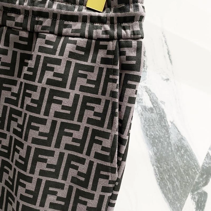 Popular Fendi Short Pants 121527