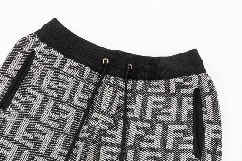 WellDesigned Fendi Short Pants 121518