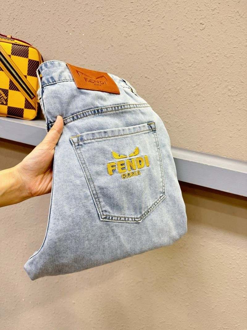 Supportive Fendi Short Pants 121505
