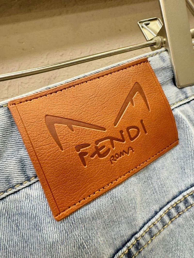 Supportive Fendi Short Pants 121505