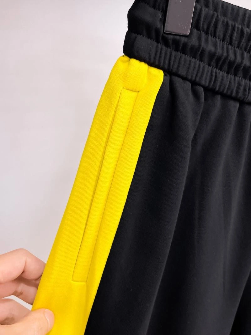 Fendi Short Pants Sporty 121506