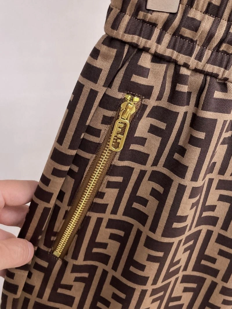 Snug Fendi Short Pants 121513