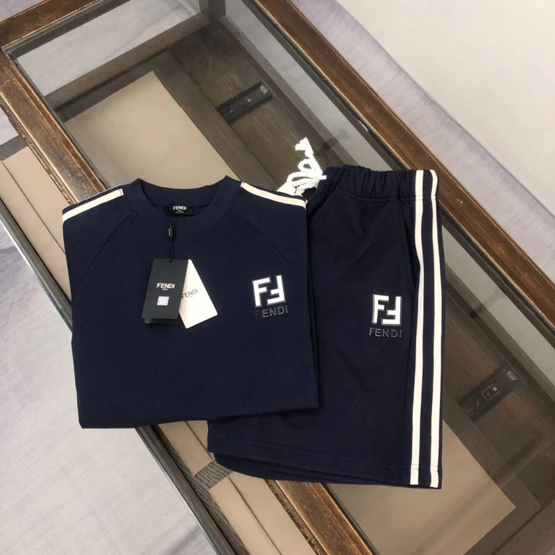 Lightweight Fendi Short Suits 123223