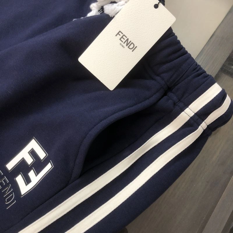 Lightweight Fendi Short Suits 123223