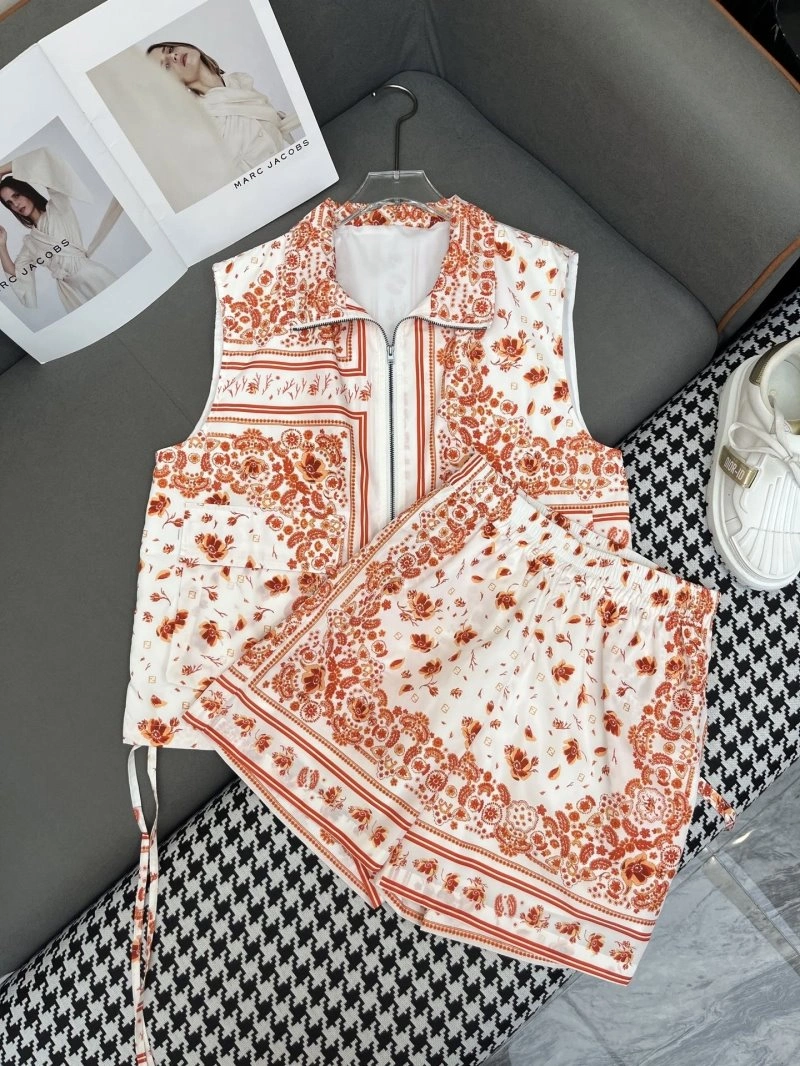 Fashionable Fendi Short Suits 120588