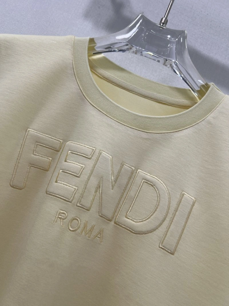 Compact Fendi Short Suits 120766