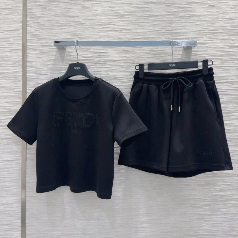 Classic Fendi Short Suits 120765