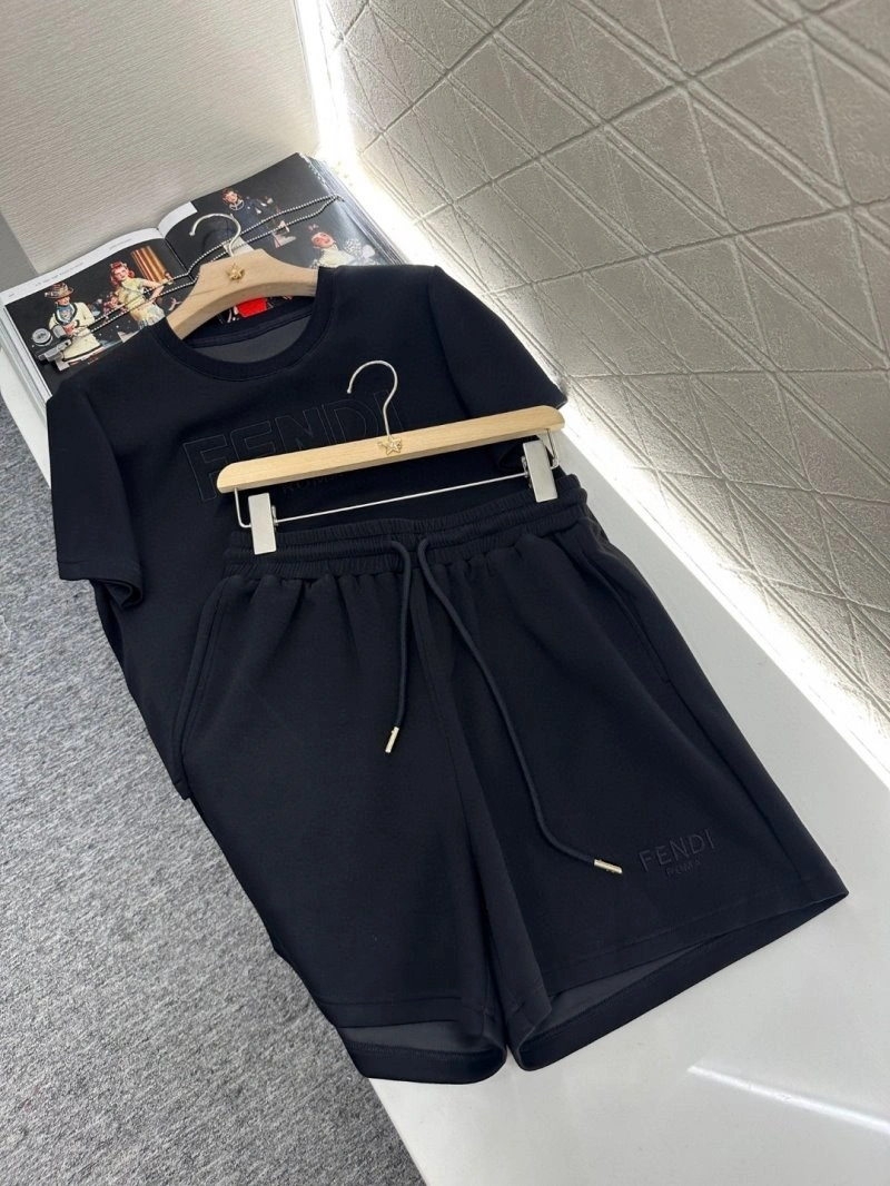 Fendi Short Suits FlexibleFit 120762
