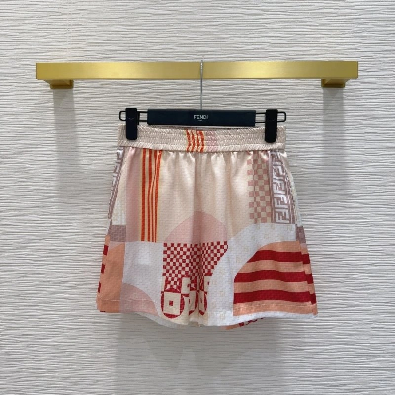 Comfortable Fendi Short Suits 120761