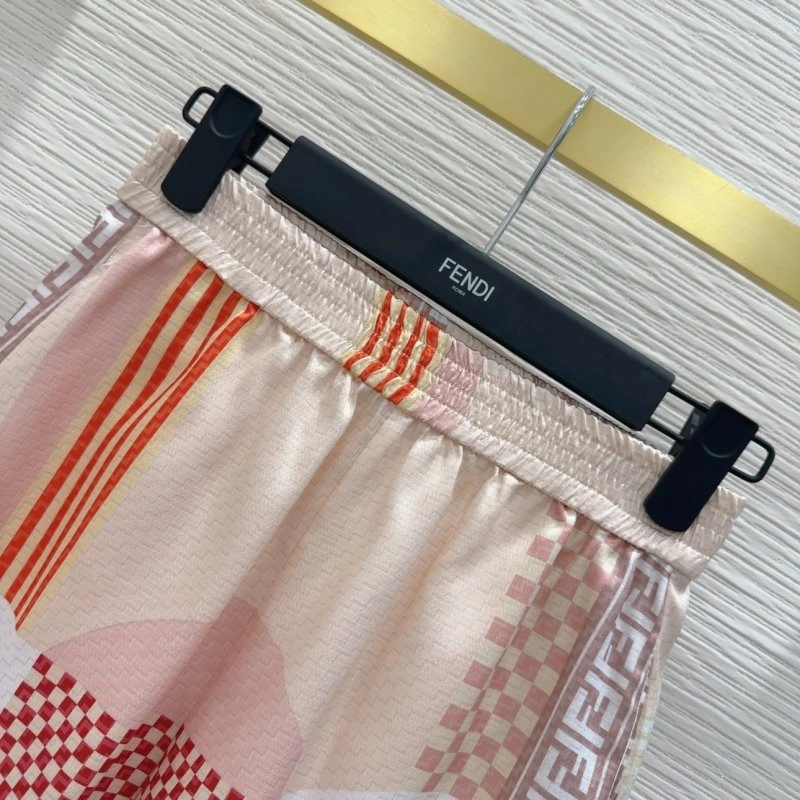Comfortable Fendi Short Suits 120761