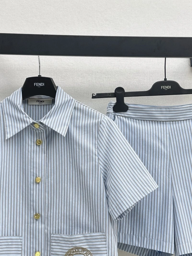 Fendi Short Suits FreshLook 120461