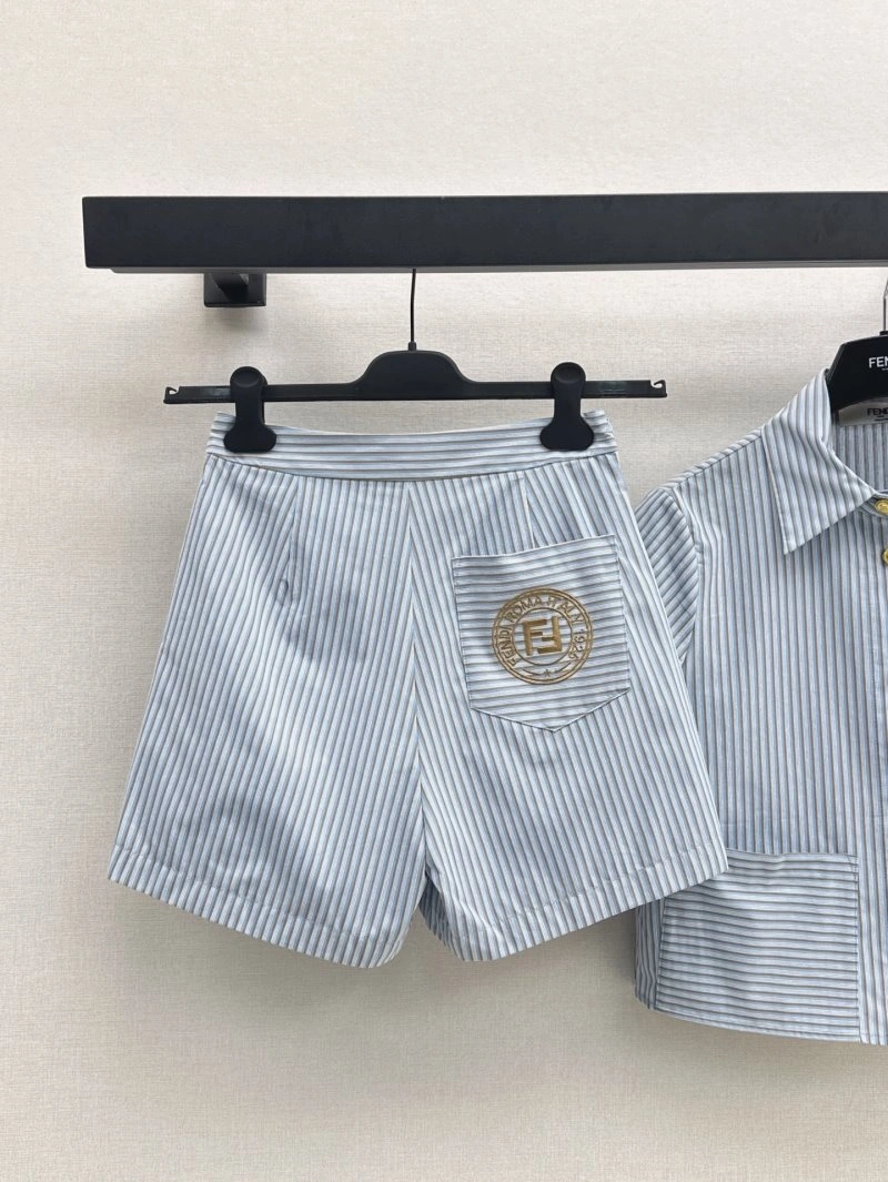 Fendi Short Suits FreshLook 120461