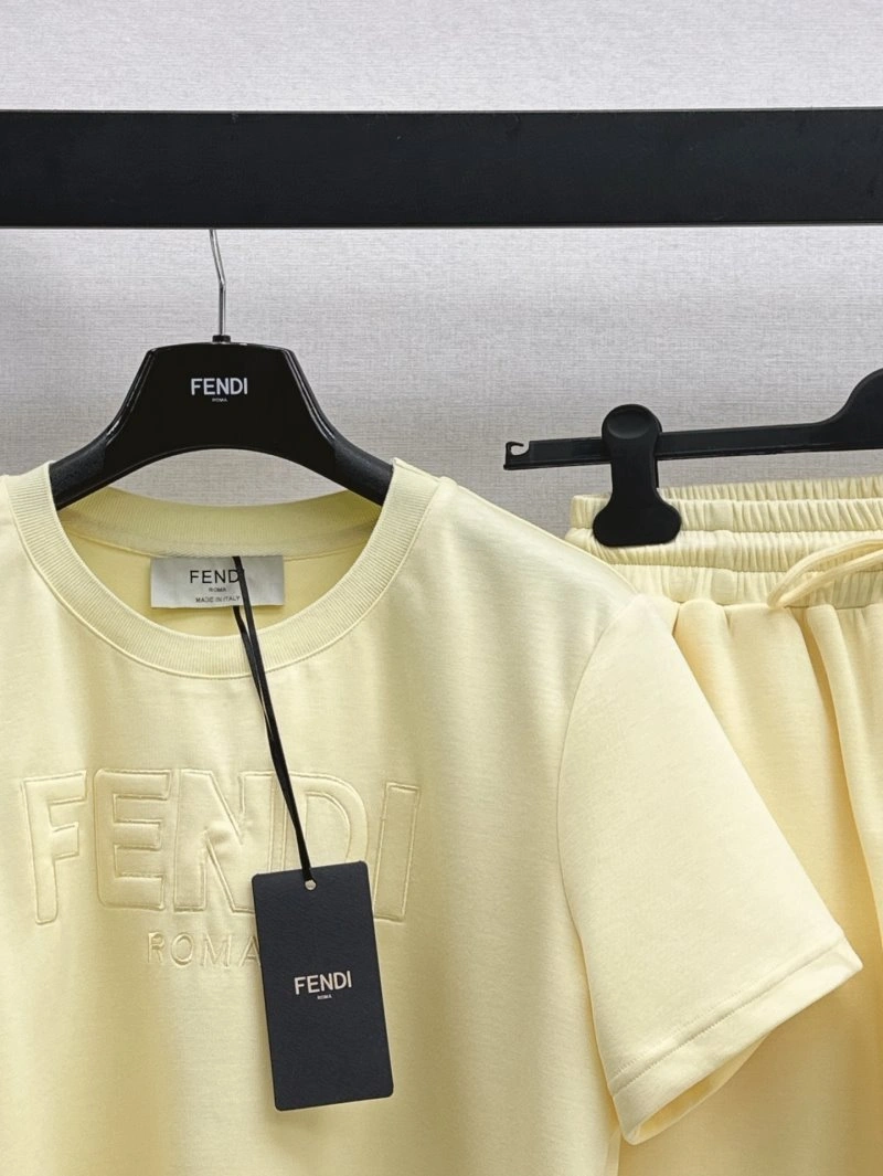 Fendi Short Suits Unisex 120460