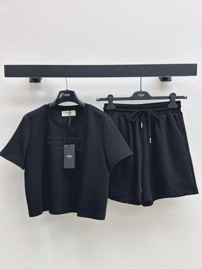 Popular Fendi Short Suits 120445