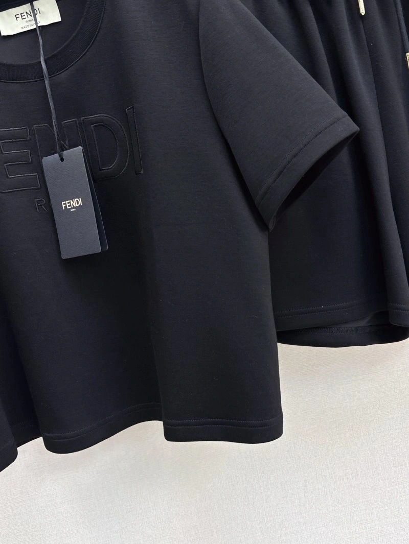 Popular Fendi Short Suits 120445