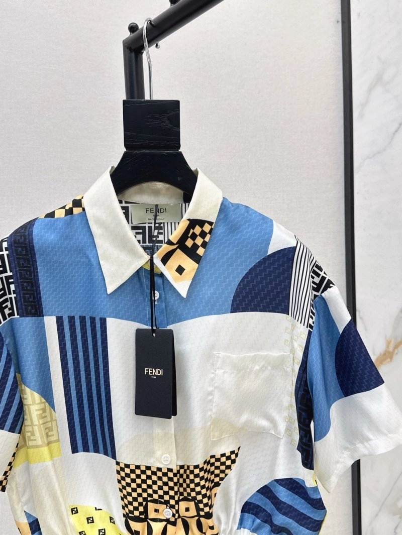 Durable Fendi Short Suits 120433