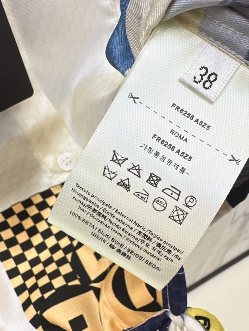 Durable Fendi Short Suits 120433