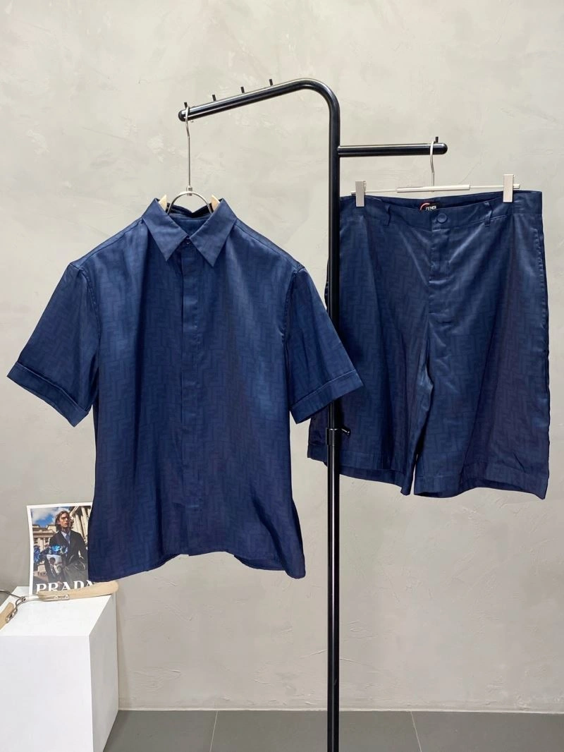 Breathable Fendi Short Suits 122430