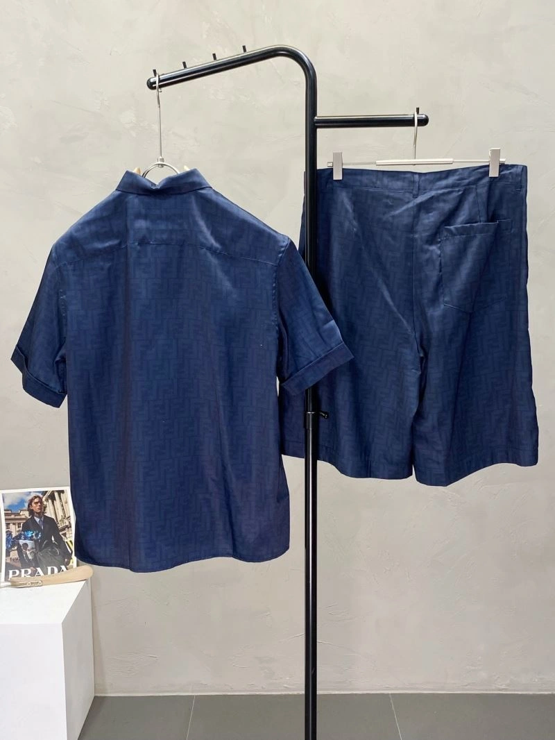 Breathable Fendi Short Suits 122430