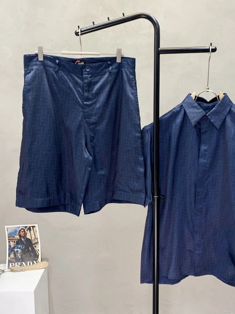Breathable Fendi Short Suits 122430