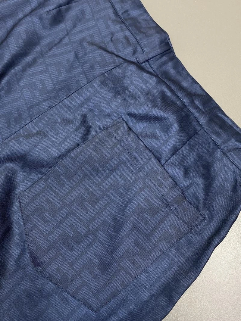 Breathable Fendi Short Suits 122430