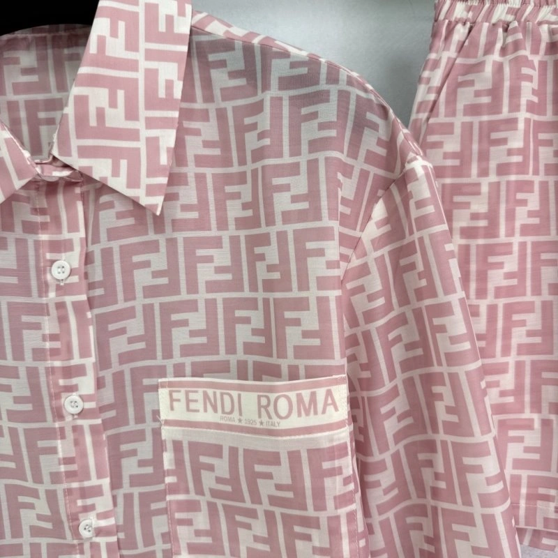 SmoothTexture Fendi Short Suits 120707