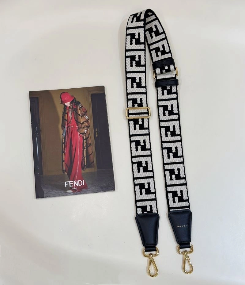 Fendi Shoulder Straps Packable 57365