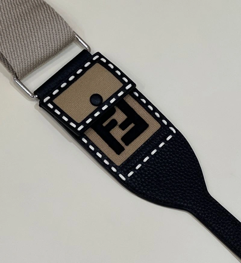 Fendi Shoulder Straps Youthful 57355