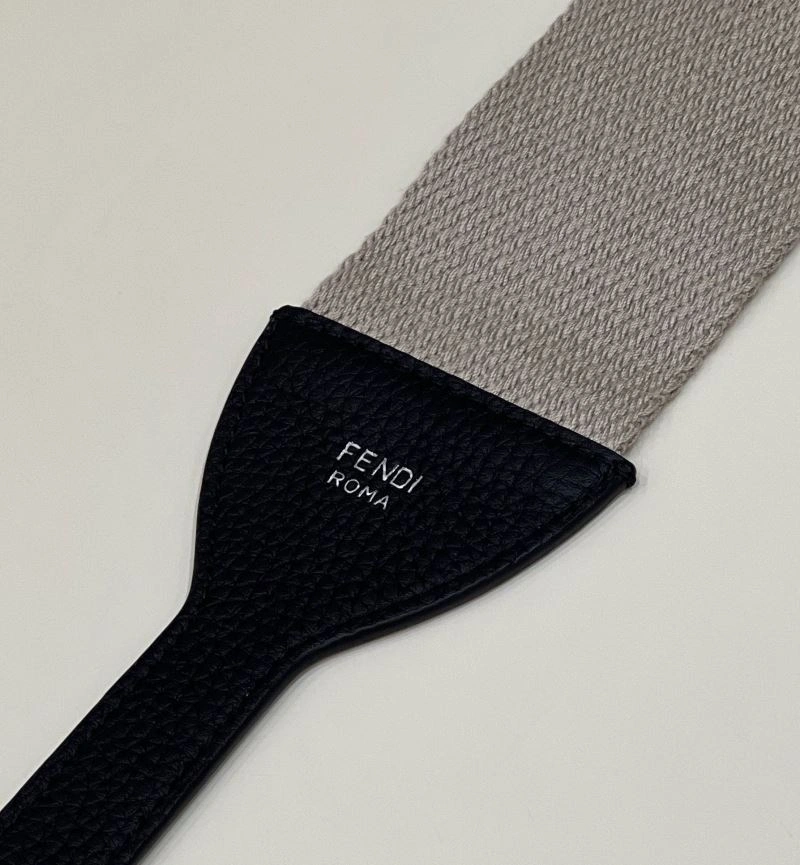 Fendi Shoulder Straps Youthful 57355
