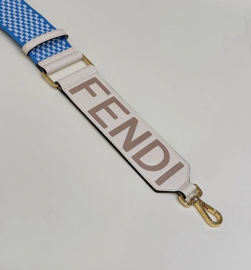 Fendi Shoulder Straps ZipUp 57382