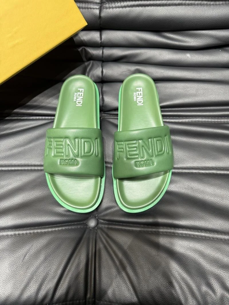 Cozy Fendi Slippers 23198