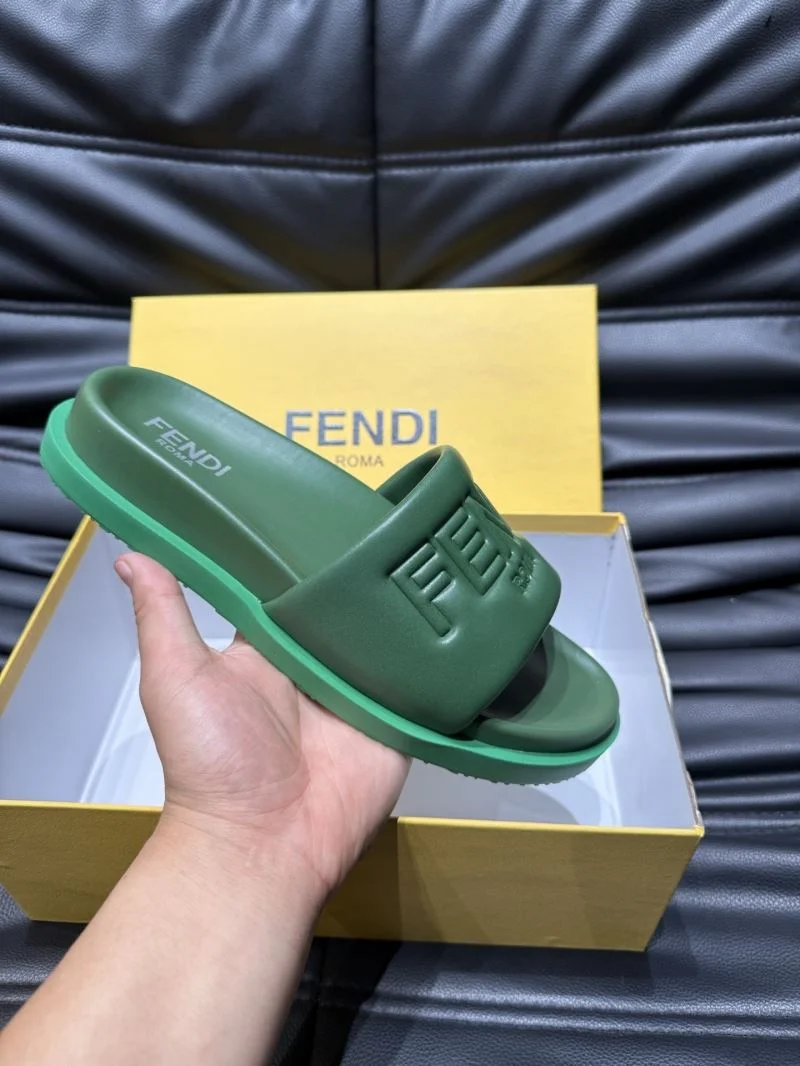 Cozy Fendi Slippers 23198