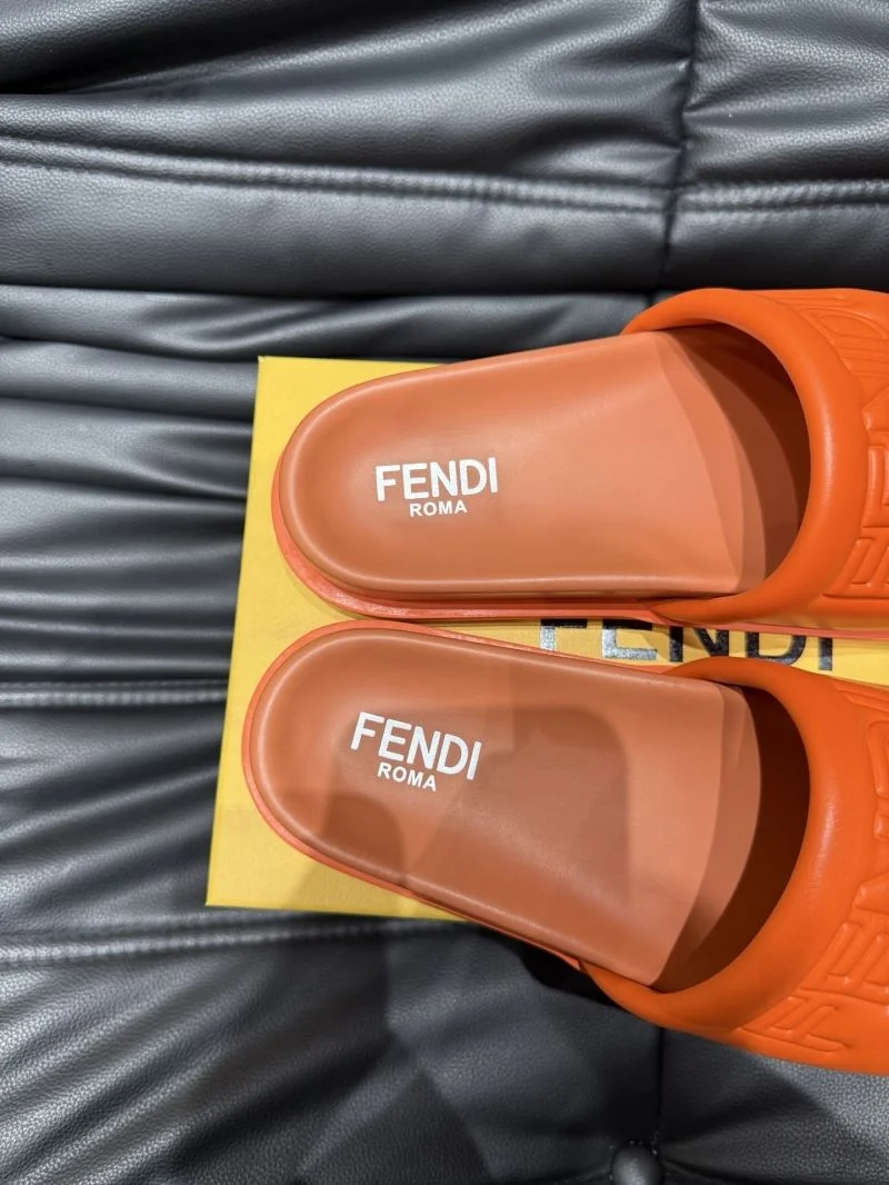WrinkleFree Fendi Slippers 23197