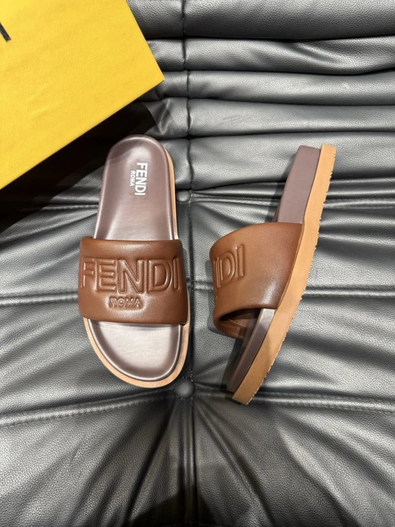 Functional Fendi Slippers 23201
