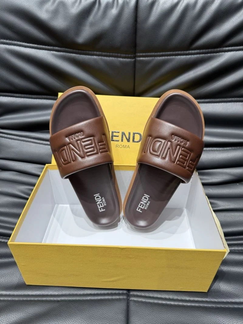Functional Fendi Slippers 23201