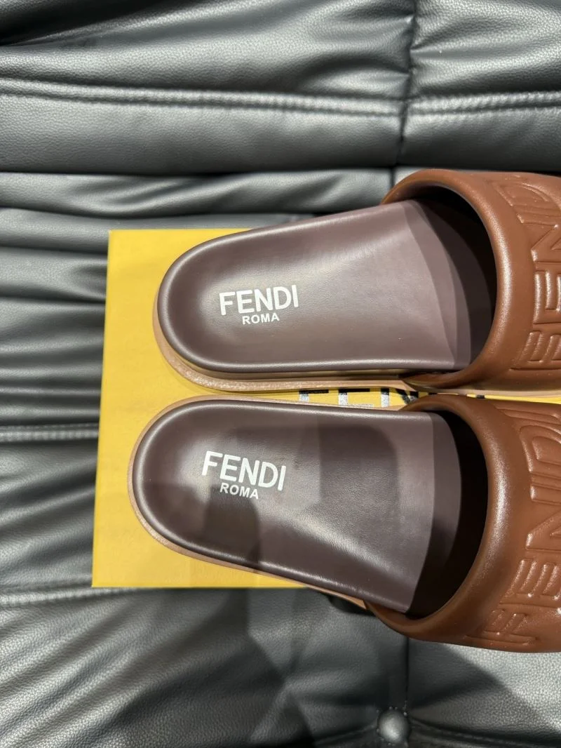Functional Fendi Slippers 23201