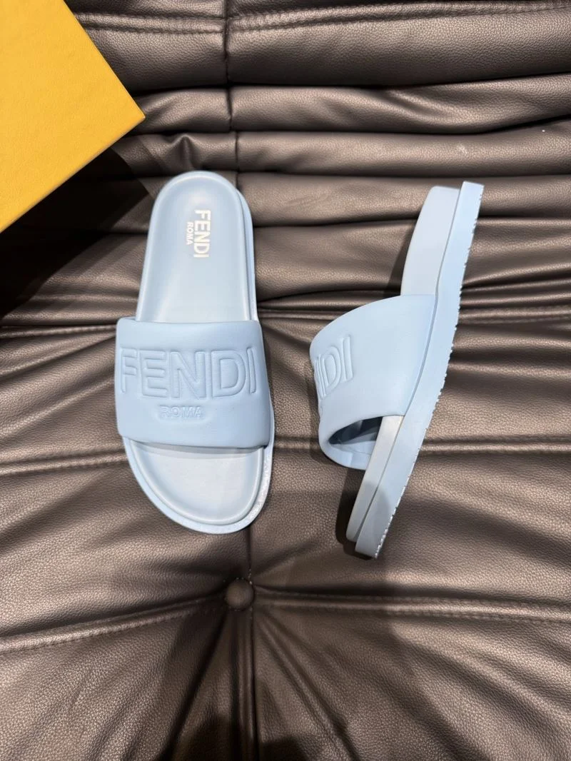 Fendi Slippers Flexible 23193