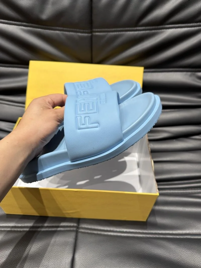 Fendi Slippers Flexible 23193
