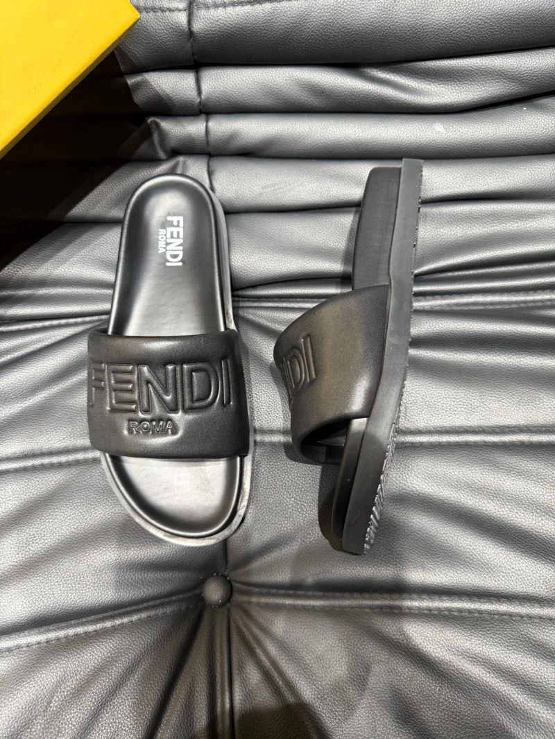 Fendi Slippers GoodFit 23186