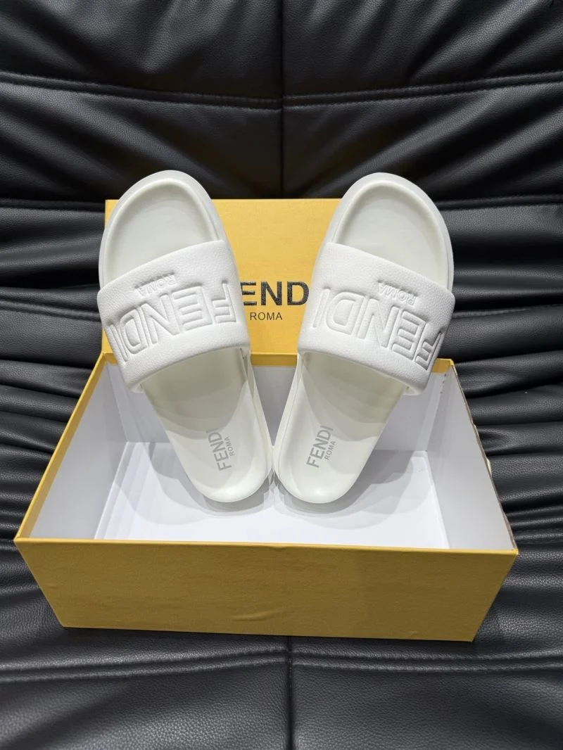 Fendi Slippers Elegant 23187