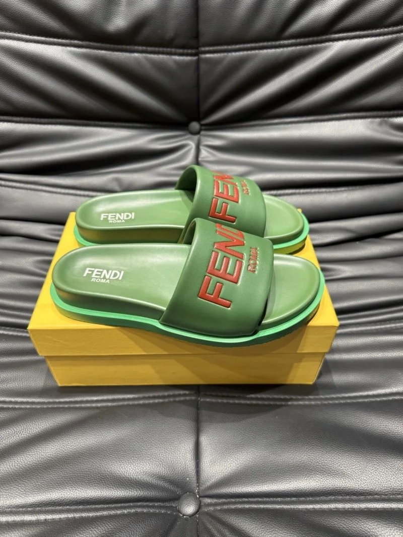 Fendi Slippers MultiPurpose 23194