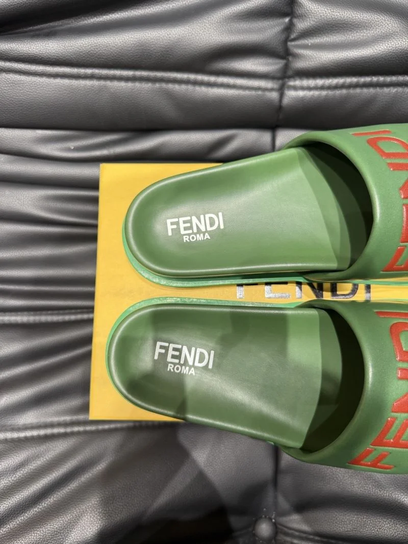 Fendi Slippers MultiPurpose 23194