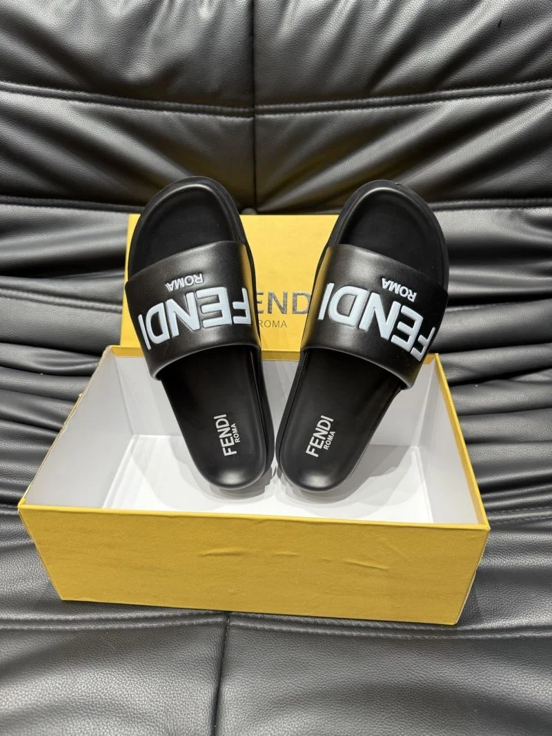 Fendi Slippers WellDesigned 23183
